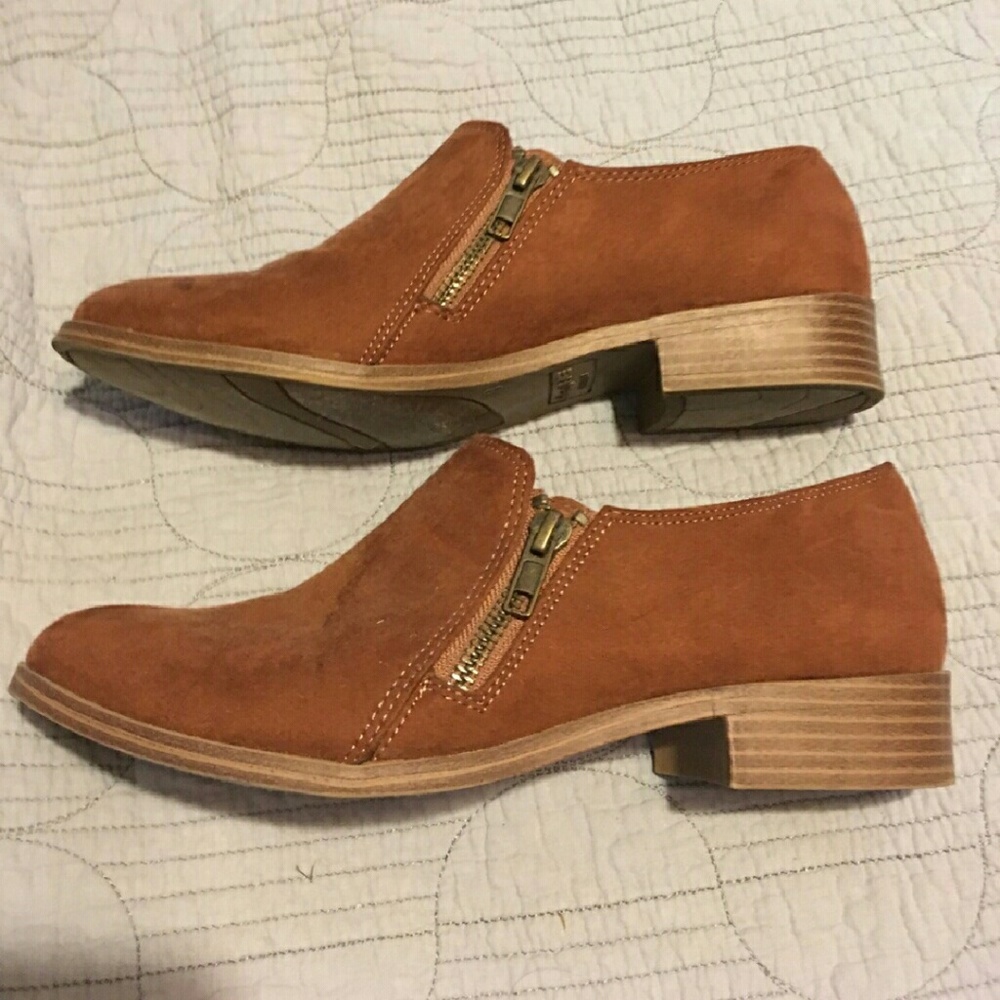 American Eagle ankle boots